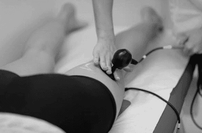 Tecar thérapie pour blessures musculaire avec un kiné du sport à paris