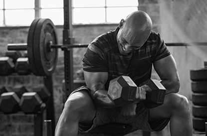 Blessure musculation épaule genou dos