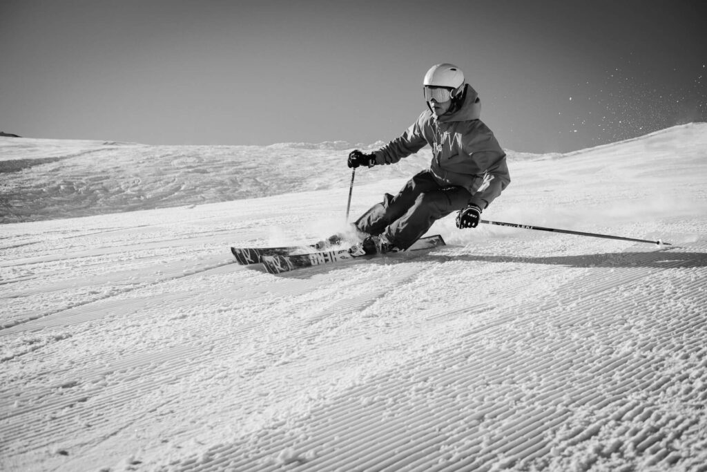entorse du genou au ski rééducation kiné du sport à Paris CAREA
