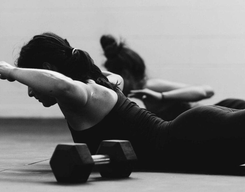 lombalgie renforcement musculaire bas du dos avec un kiné du sport à Paris CAREA