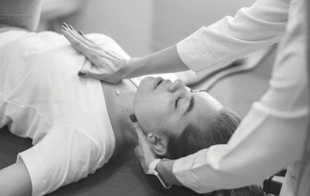 thérapie manuelle orthopédiques par un kiné du sport à Paris TMO