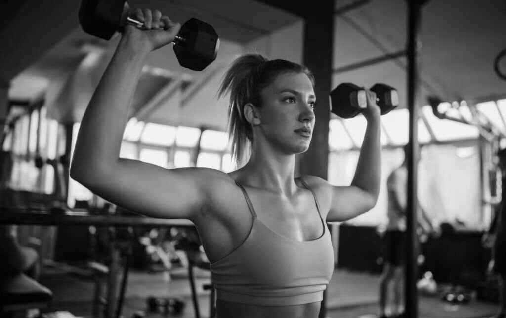Comment le kiné du sport procède-t-il pour traiter une tendinite de l’épaule ? Renforcement musculaire musculation