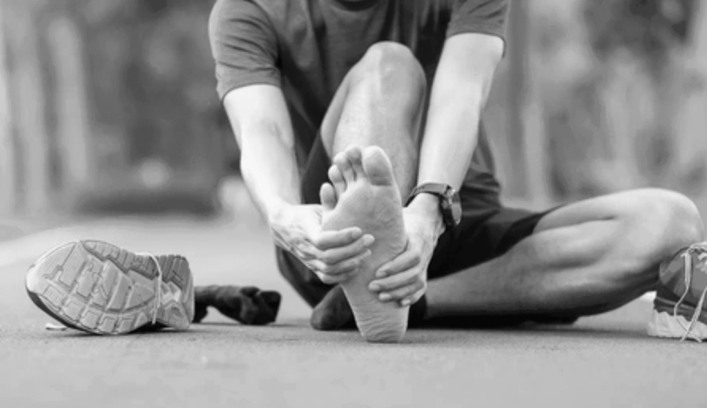 Patient atteint d'une douleur au pied