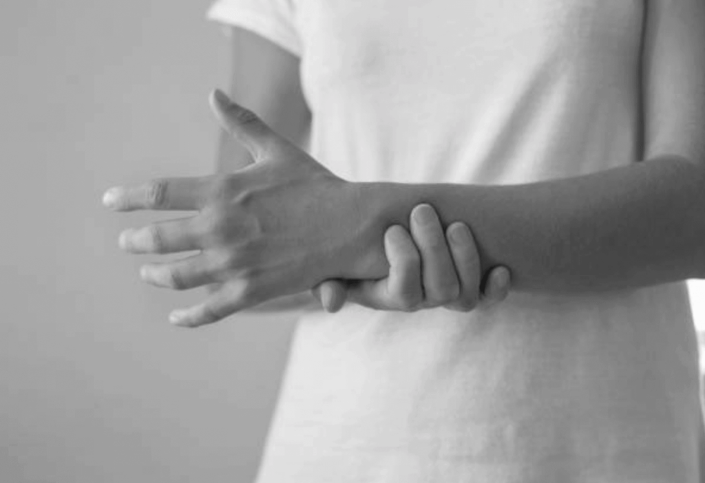 Diagnostic d'une blessure au coude