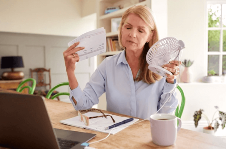 Symptômes de ménopause chez une femme