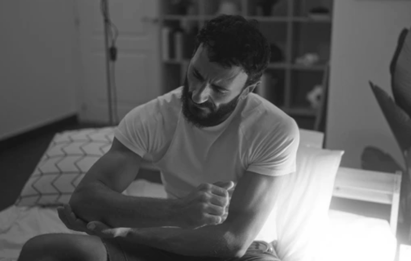 douleur au coude pendant la nuit